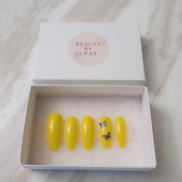 LUXURY PRESS ON NAILS - Picture 2 of 6